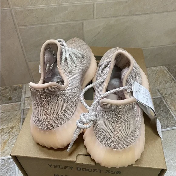 Yeezy Boost 350 V2 Women Shoes Synth Light Pink Color size us